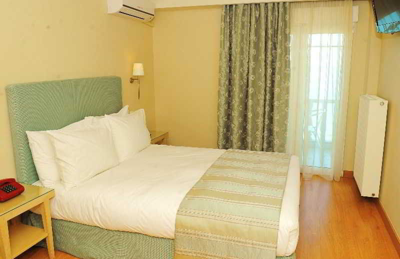 Hotel Avra Paralía Exteriör bild